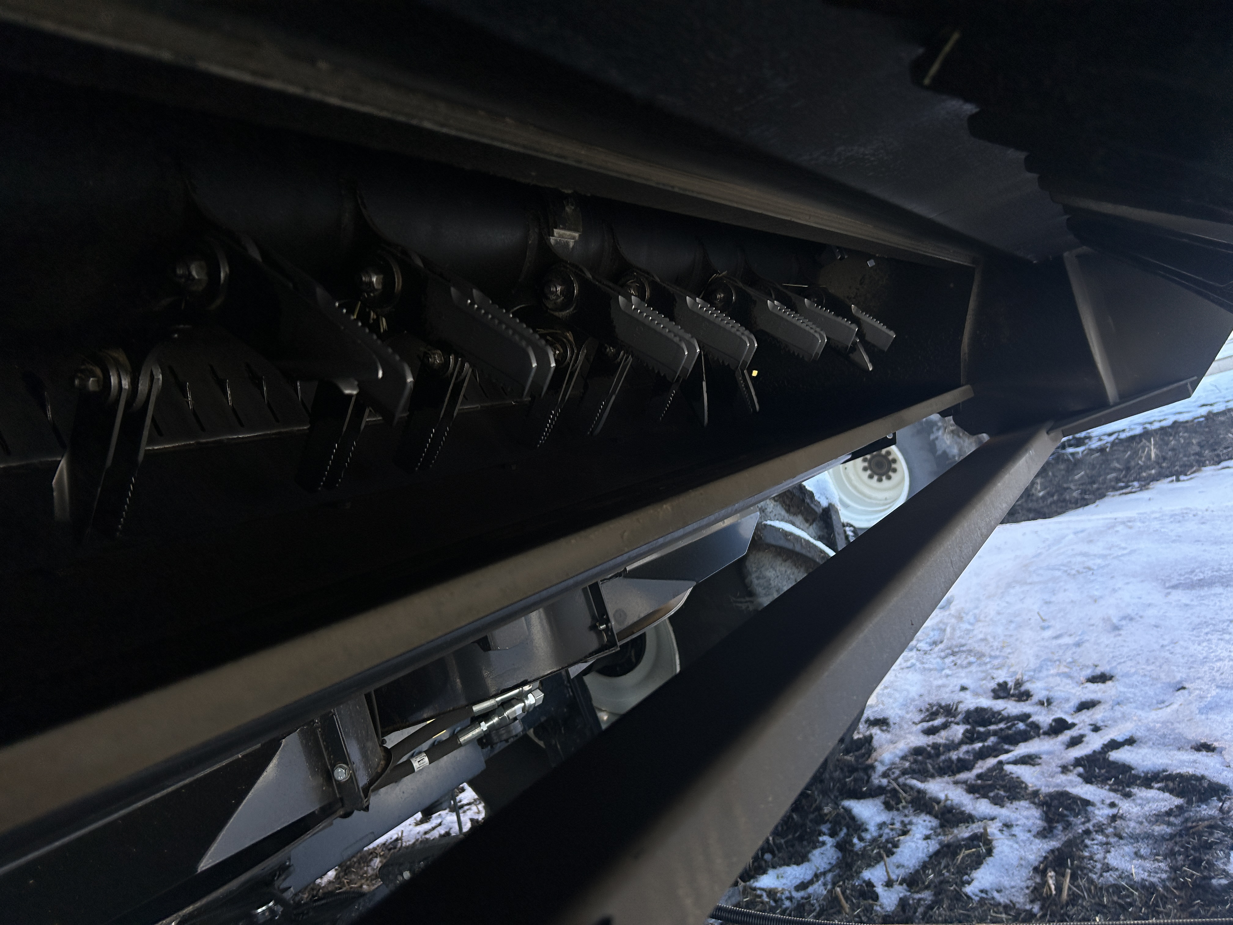 2025 New Holland CR9.90Z Combine