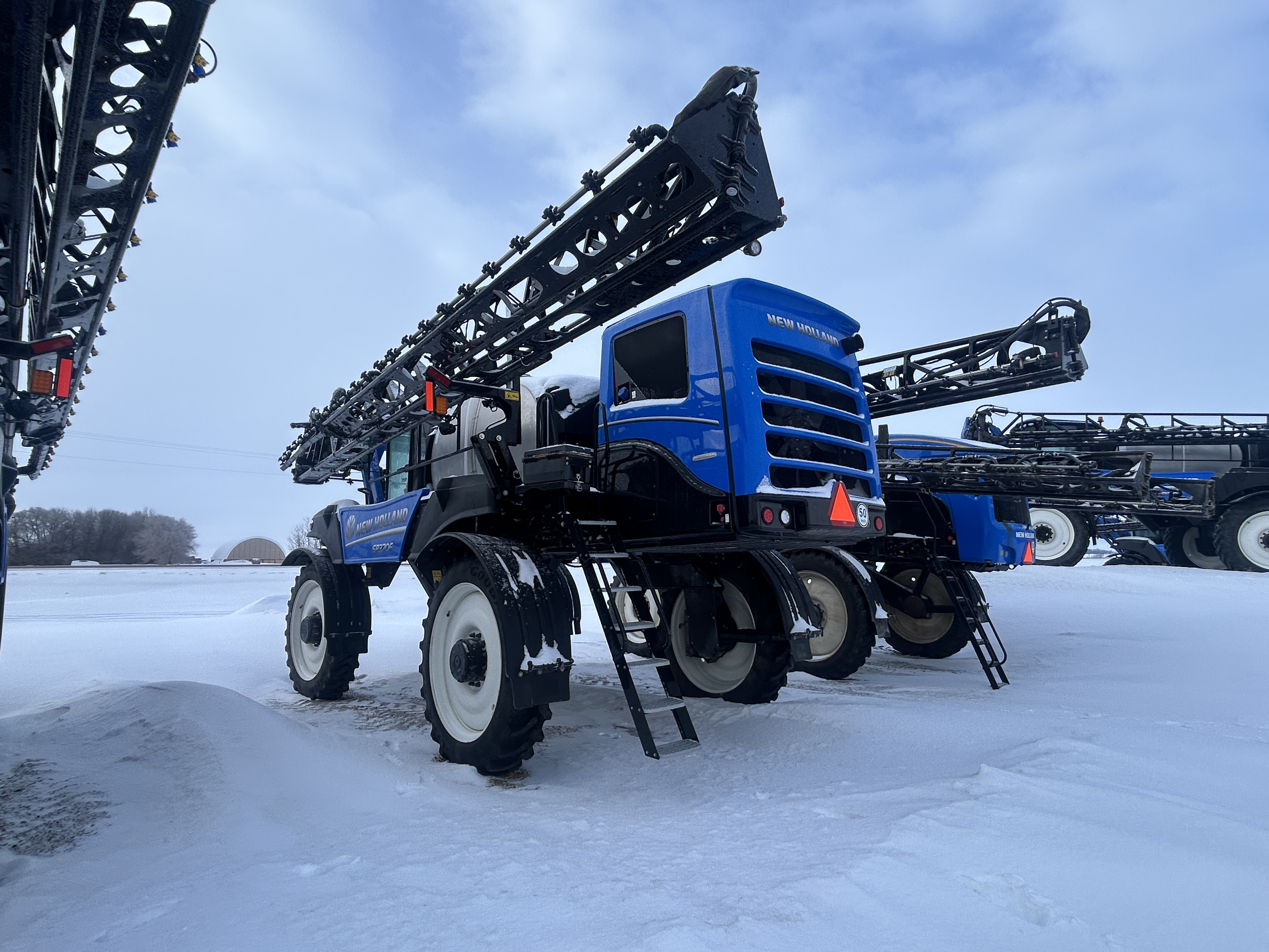 2025 New Holland SP.370F Sprayer/High Clearance