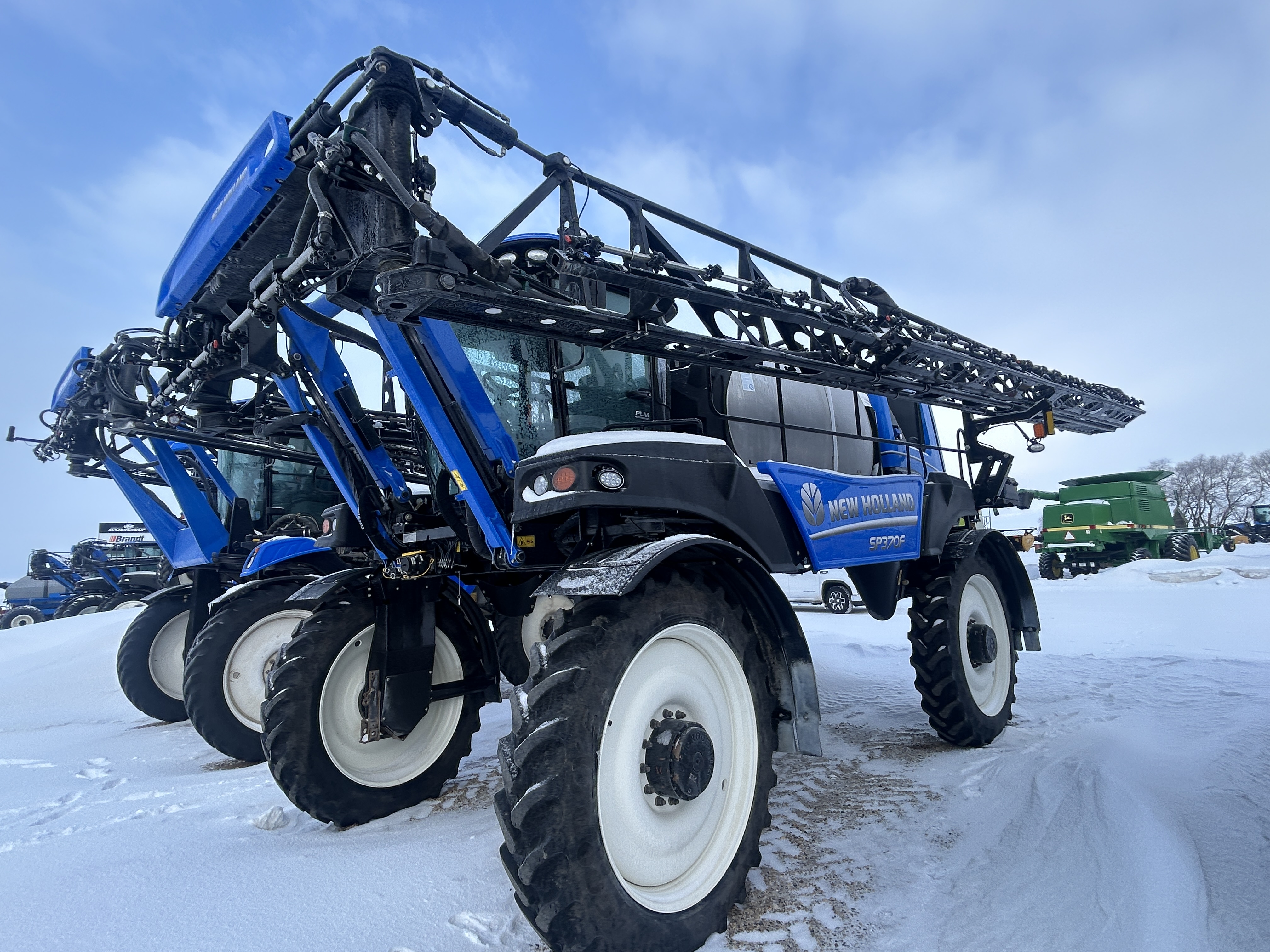 2025 New Holland SP.370F Sprayer/High Clearance