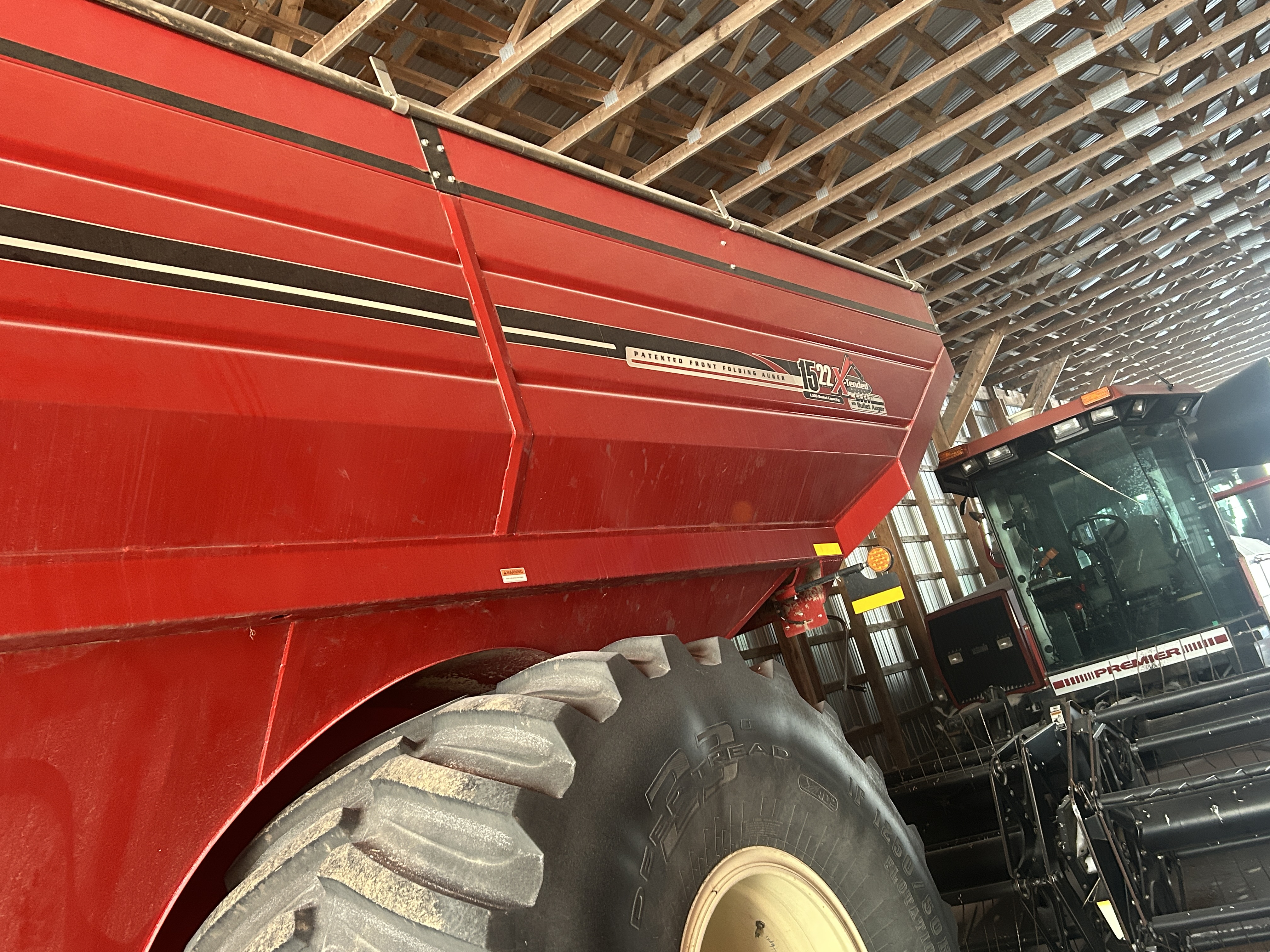 2017 J&M 1522-20 Grain Cart