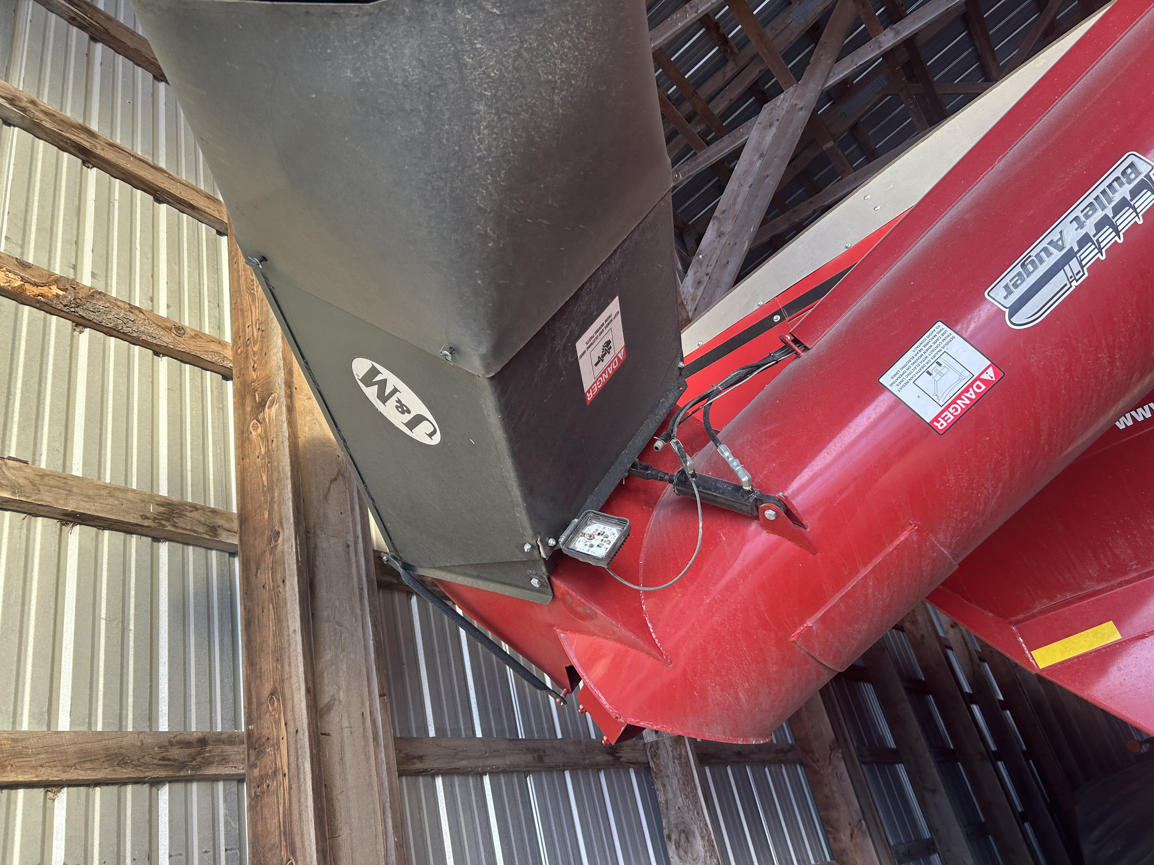 2017 J&M 1522-20 Grain Cart