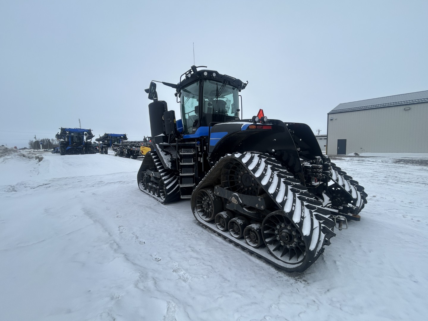 2024 New Holland T9.655 Tractor Rubber Track