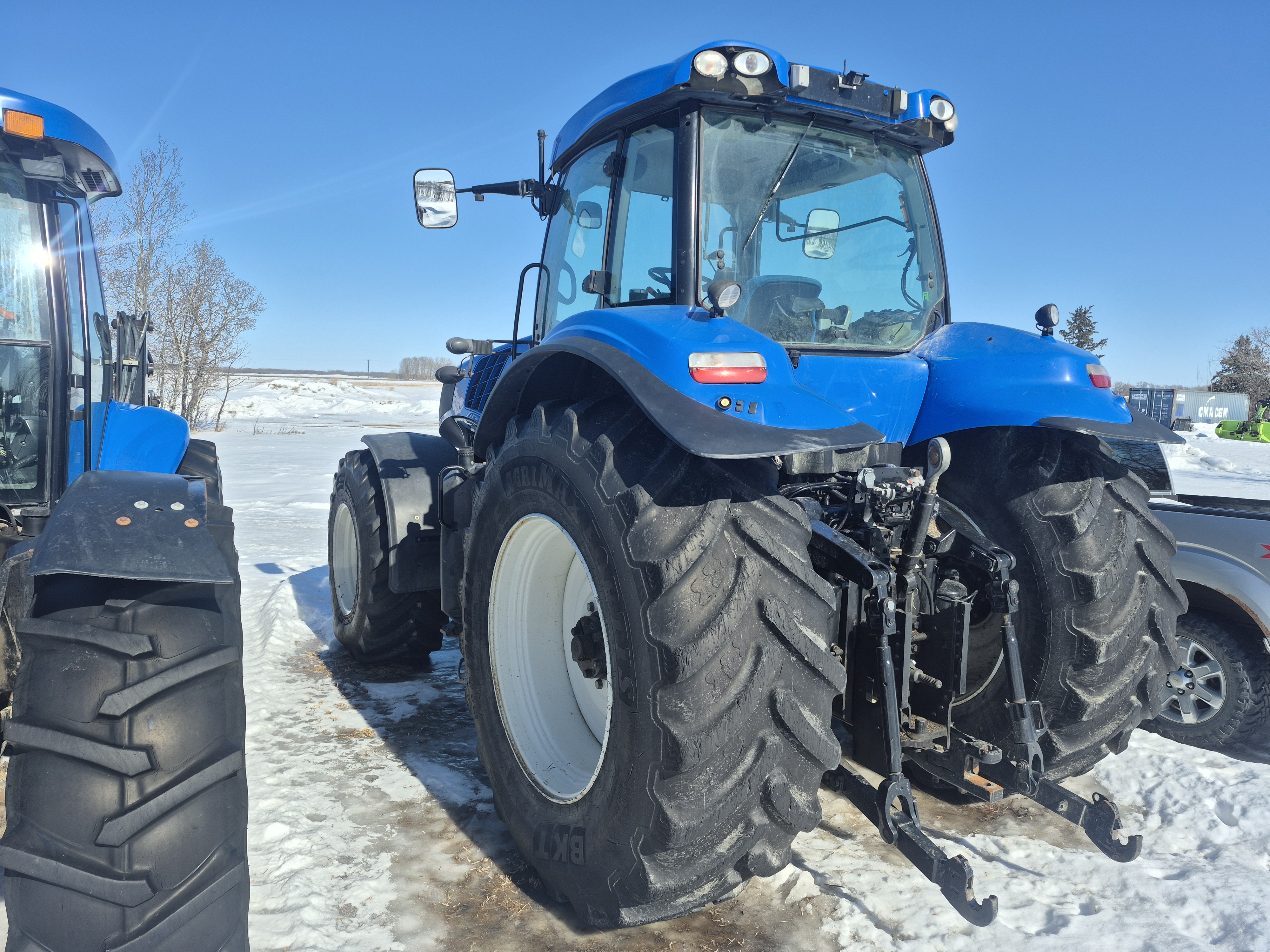 2011 New Holland T8.330 Tractor