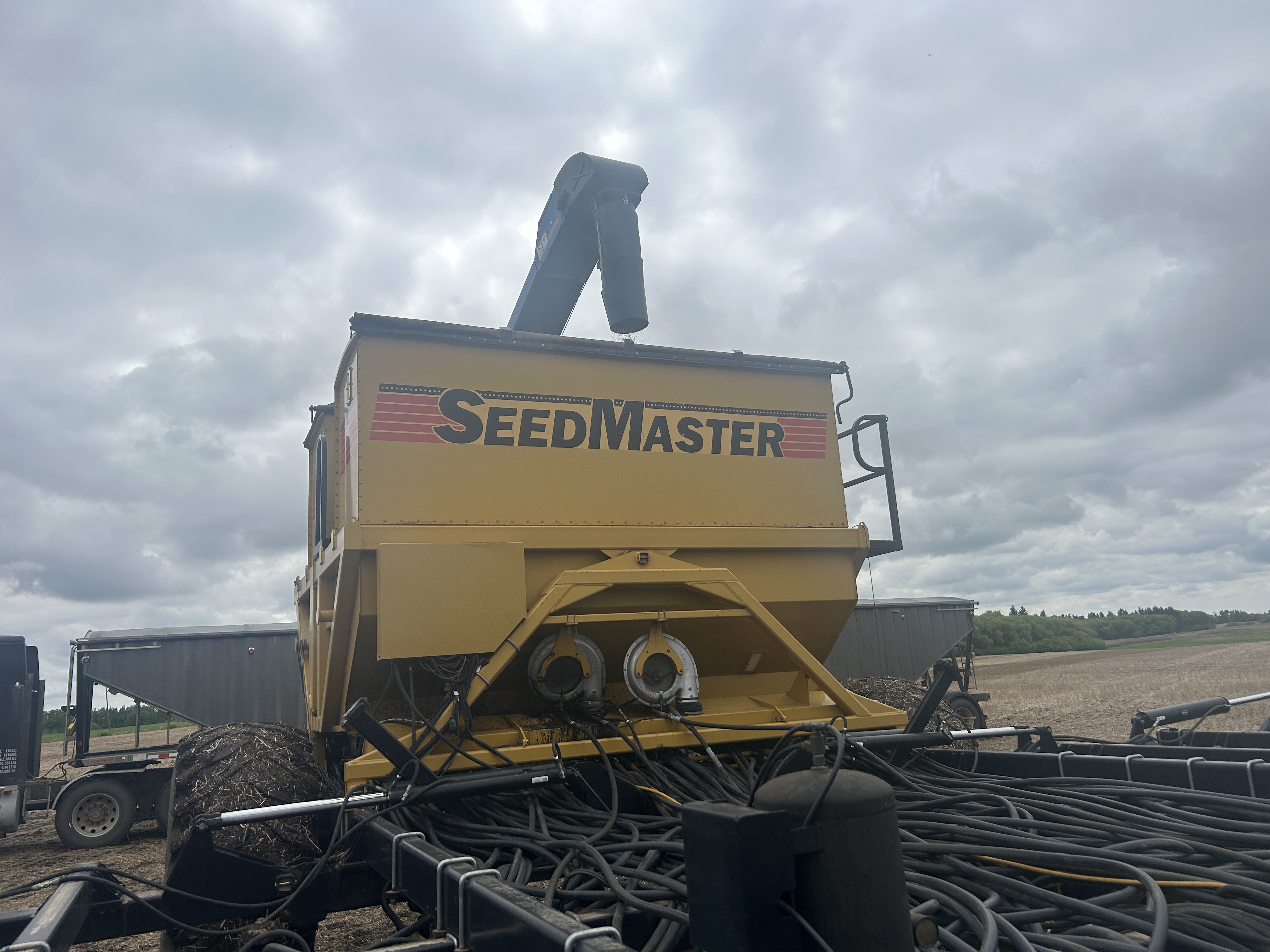 2011 Seed Master DRILL Air Drill