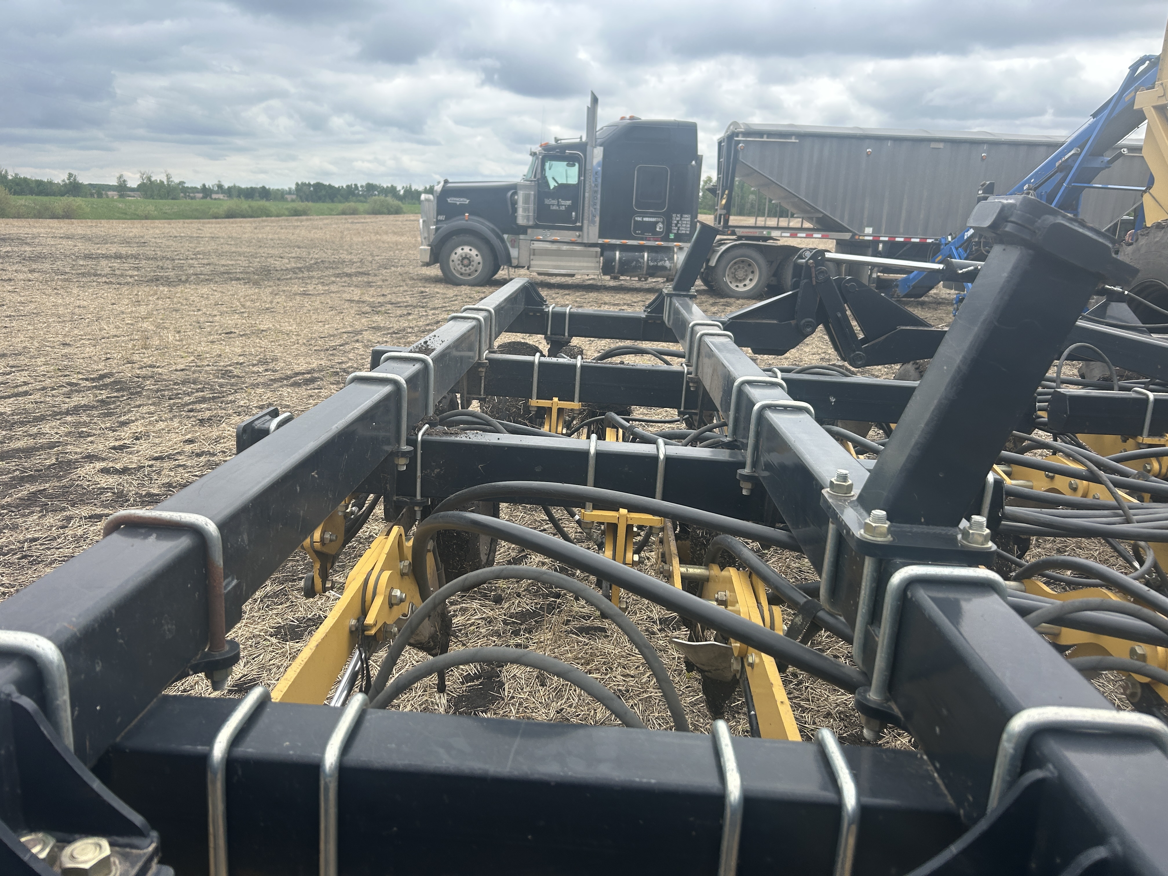 2011 Seed Master DRILL Air Drill