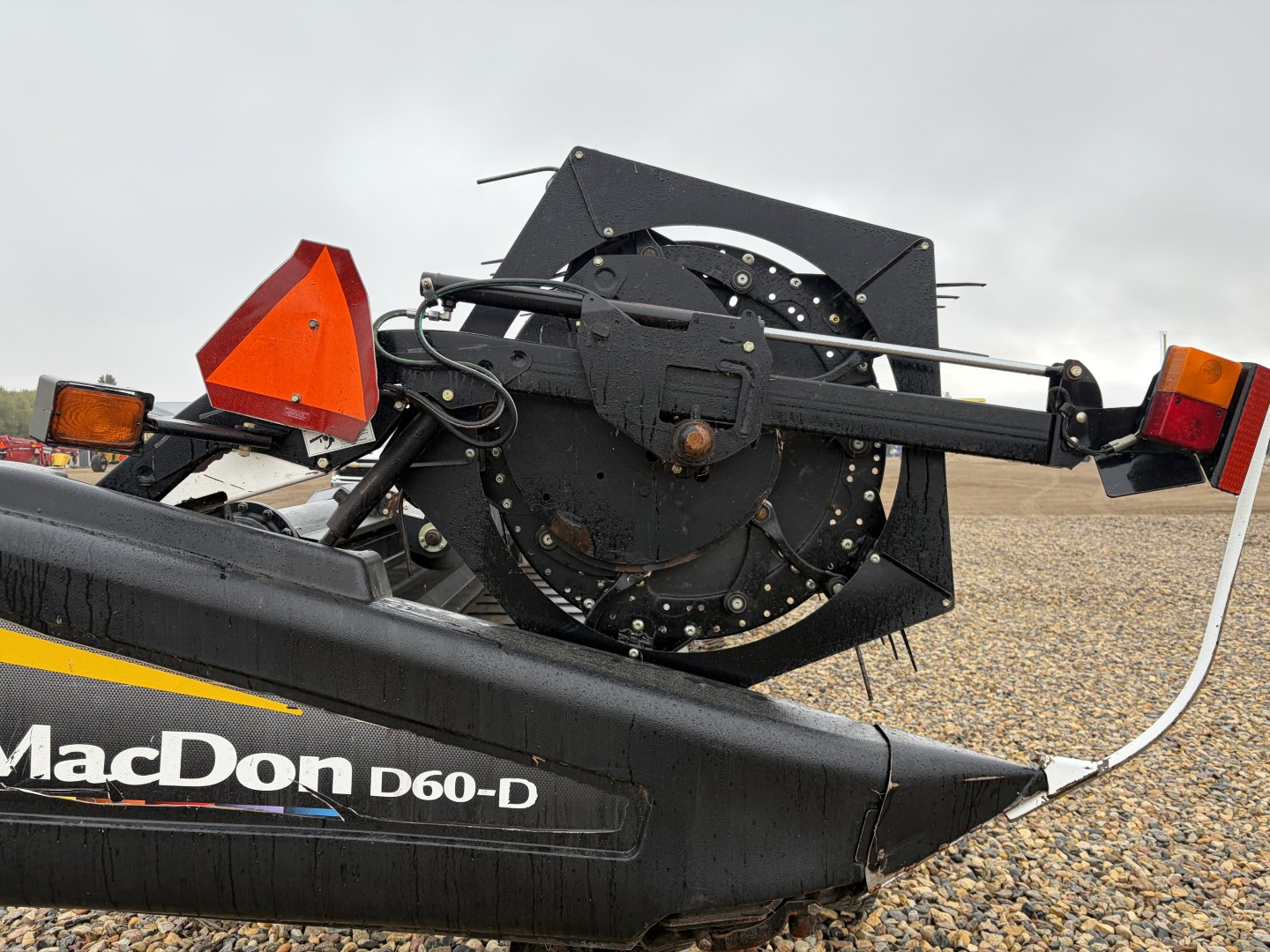 2009 MacDon D60 Header Draper