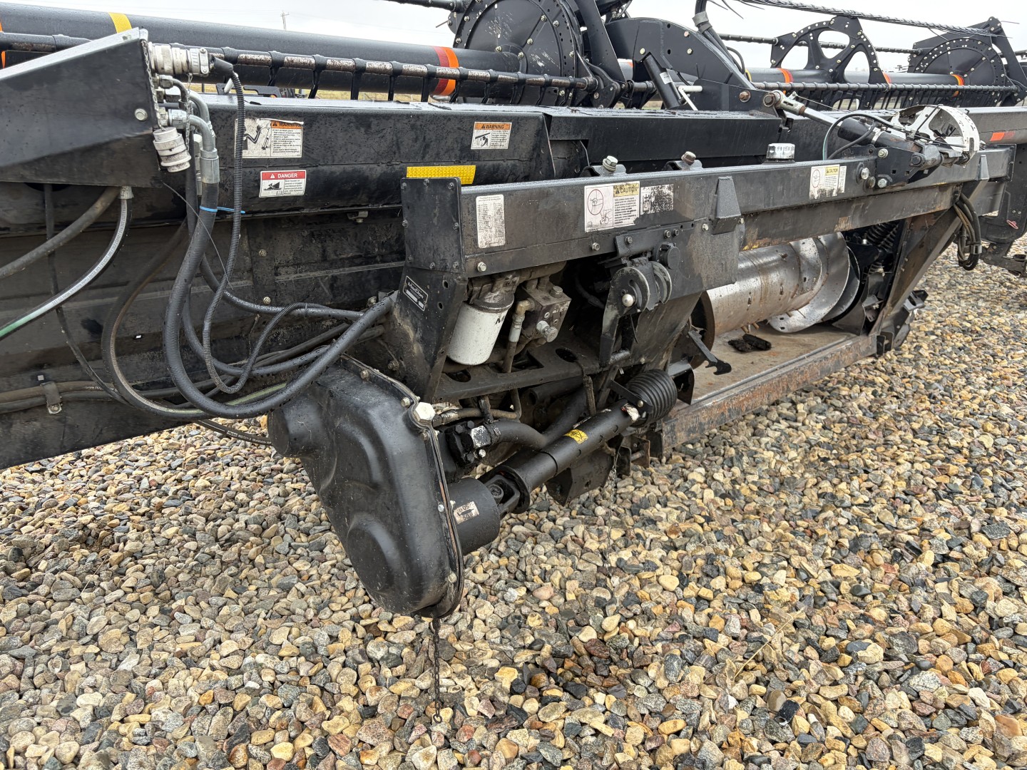 2009 MacDon D60 Header Draper