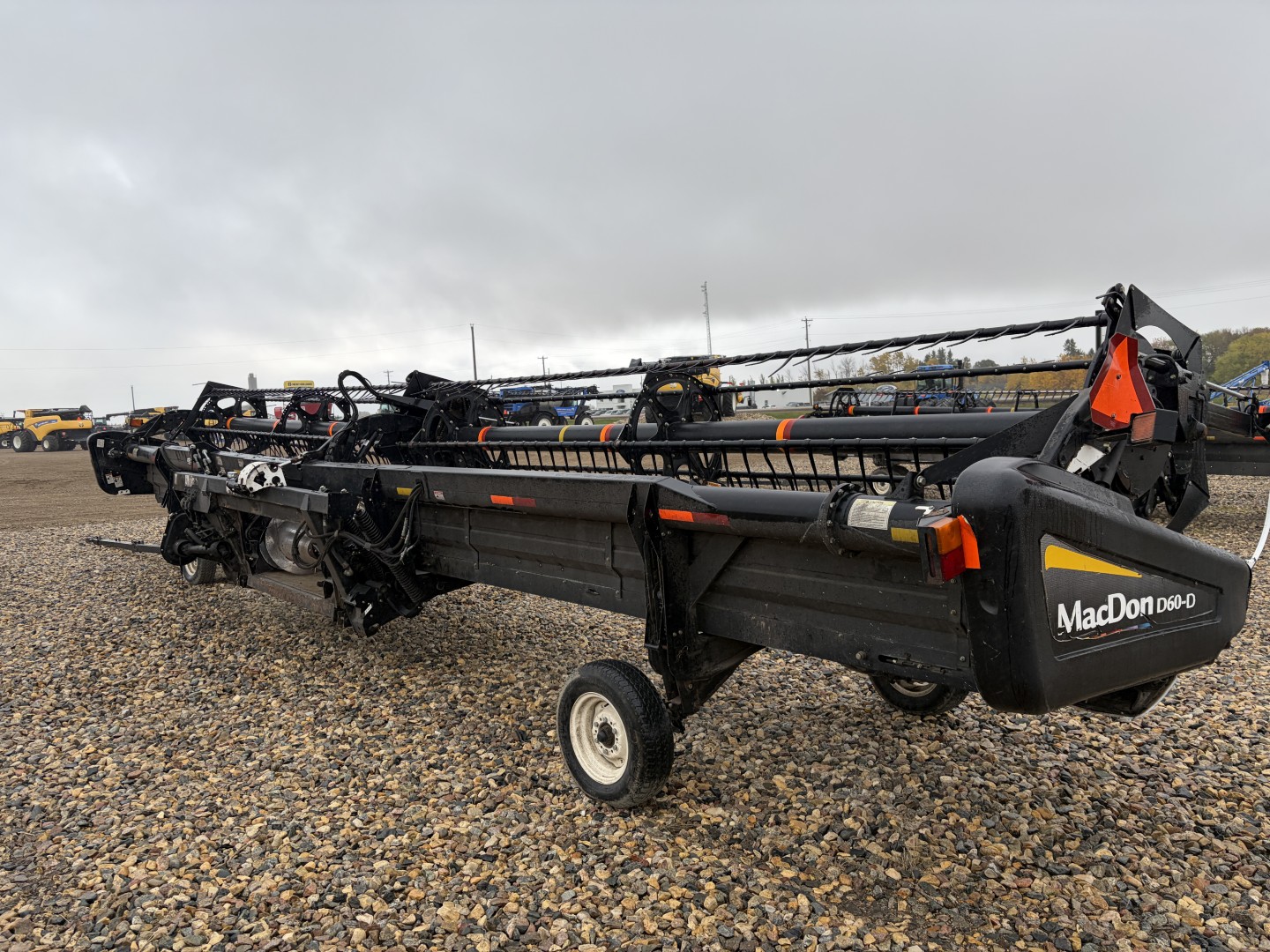 2009 MacDon D60 Header Draper