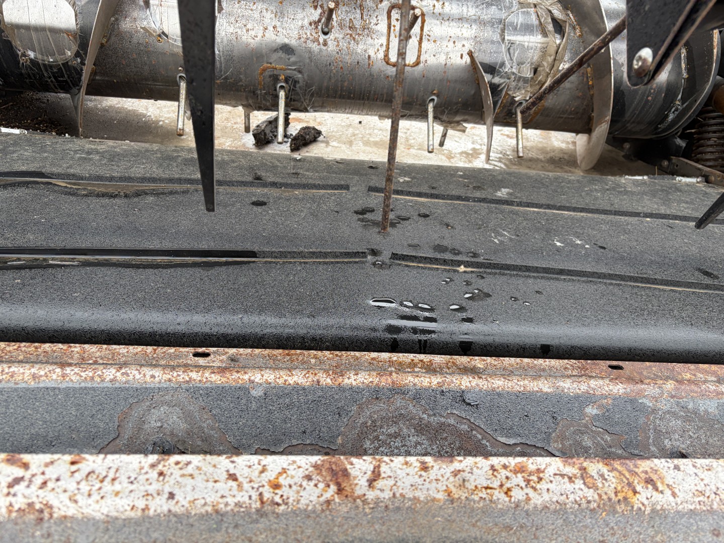 2009 MacDon D60 Header Draper