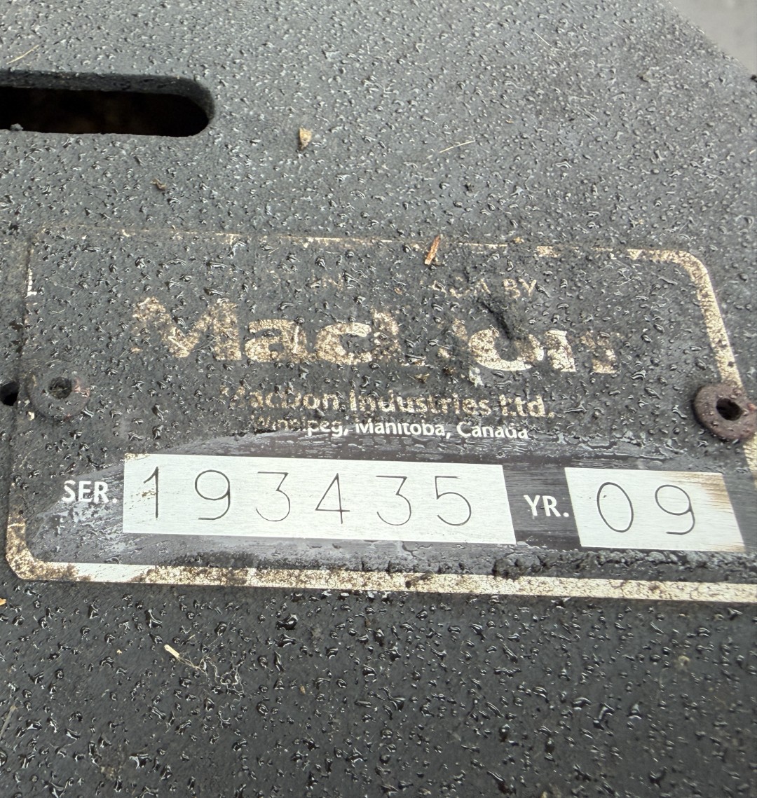 2009 MacDon D60 Header Draper