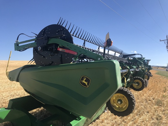 2022 John Deere HD50R Header Combine