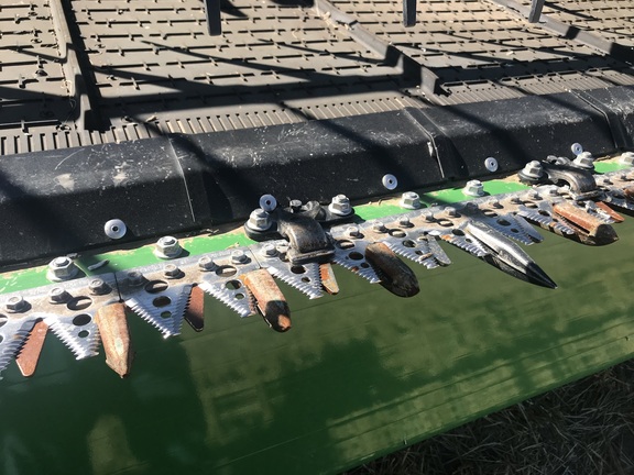 2022 John Deere HD50R Header Combine