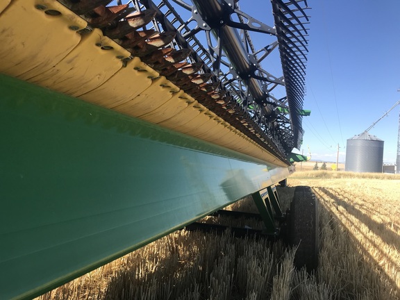 2022 John Deere HD50R Header Combine
