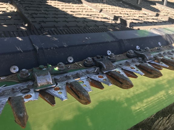 2022 John Deere HD50R Header Combine