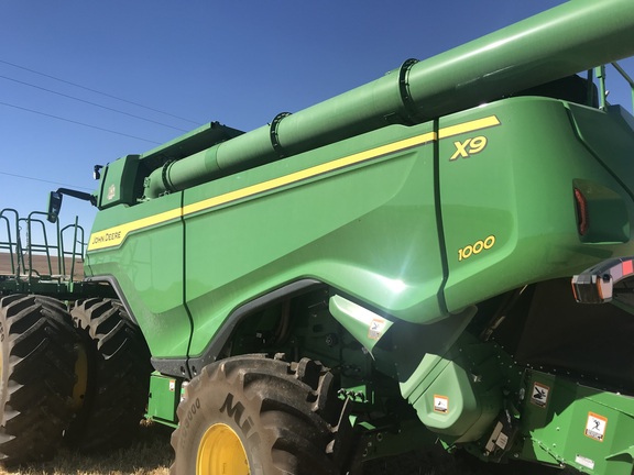 2022 John Deere X9 1000 Combine