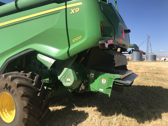 2022 John Deere X9 1000 Combine