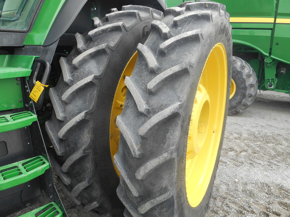 2023 John Deere 8R 310 Tractor