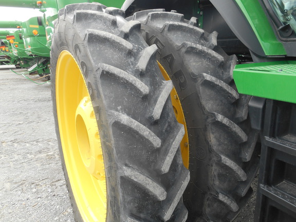 2023 John Deere 8R 310 Tractor