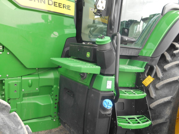 2023 John Deere 8R 310 Tractor