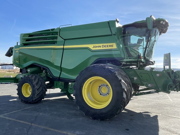 2023 John Deere X9 1100 Combine