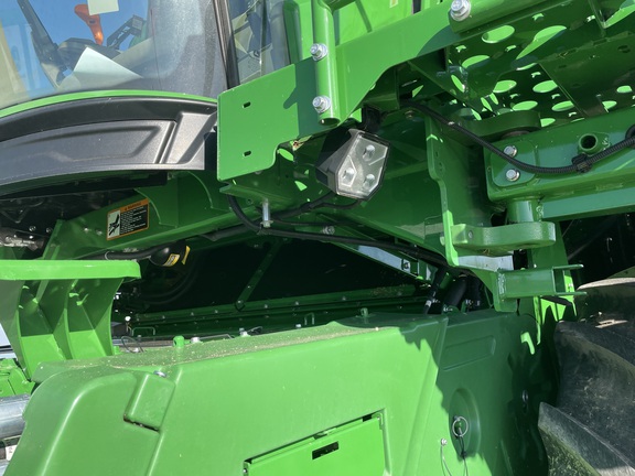 2023 John Deere X9 1100 Combine