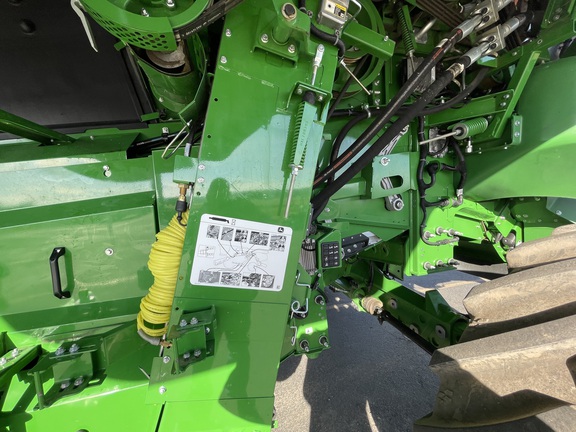 2023 John Deere X9 1100 Combine