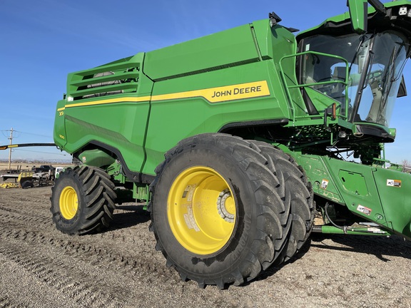 2023 John Deere X9 1100 Combine