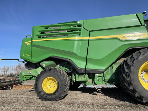 2023 John Deere X9 1100 Combine