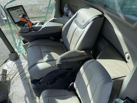 2023 John Deere X9 1100 Combine