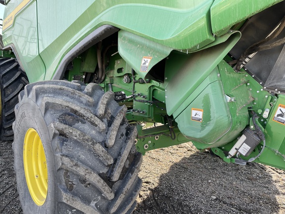 2023 John Deere X9 1100 Combine
