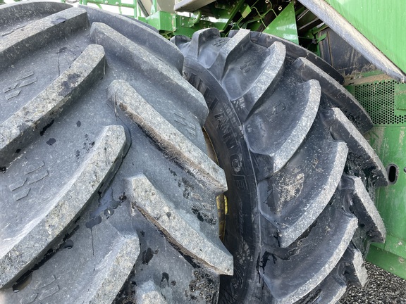 2023 John Deere X9 1100 Combine