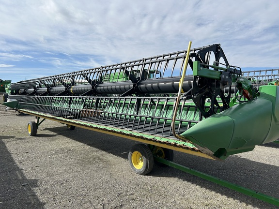 2023 John Deere 735D Header Combine