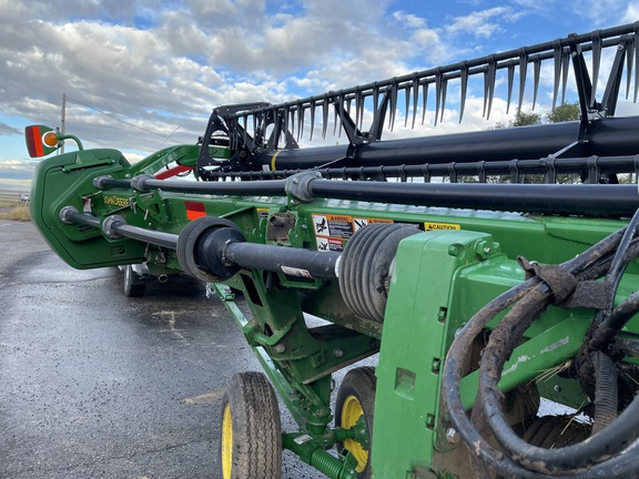 2023 John Deere 735D Header Combine