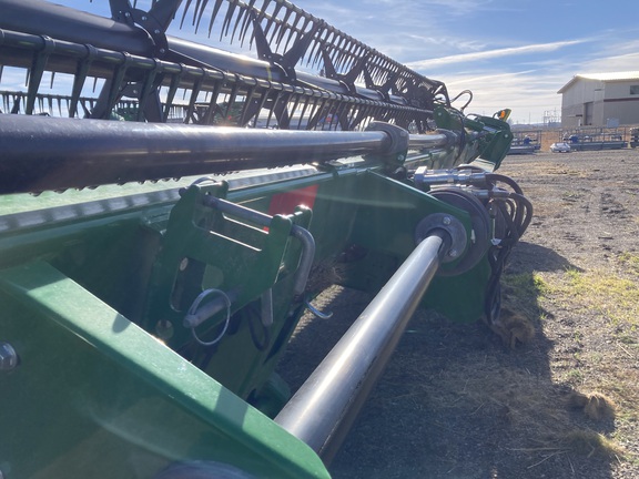 2023 John Deere 735D Header Combine