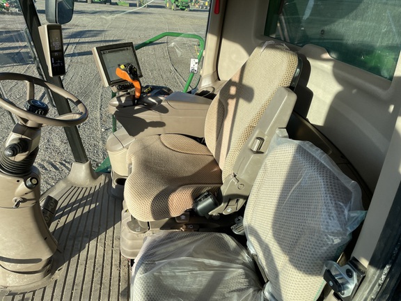 2023 John Deere S780 Combine