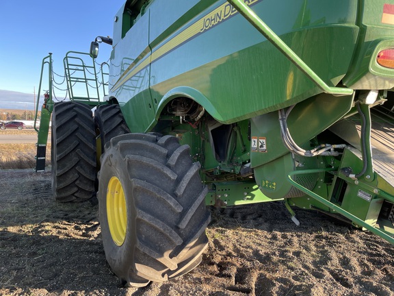 2023 John Deere S780 Combine