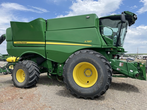 2023 John Deere S780 Combine