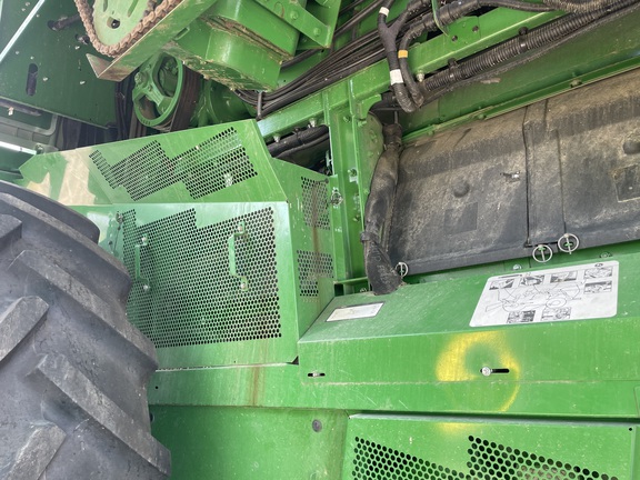 2023 John Deere S780 Combine