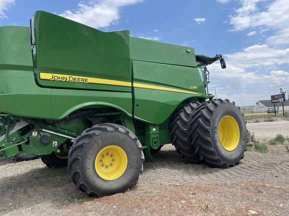 2023 John Deere S780 Combine