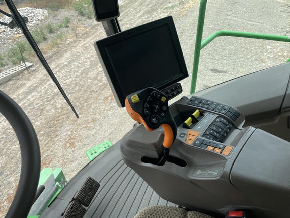 2023 John Deere S780 Combine