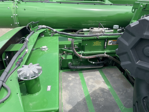 2023 John Deere S780 Combine