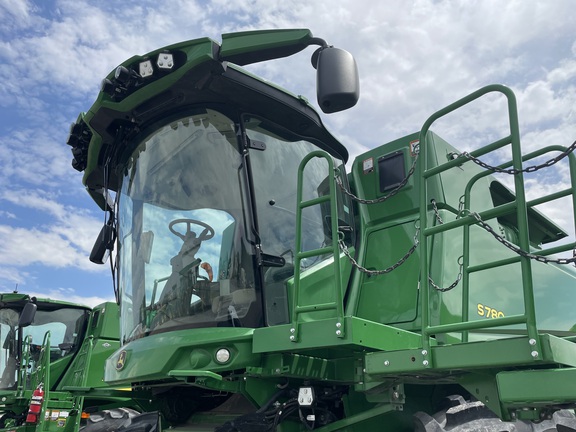 2023 John Deere S780 Combine