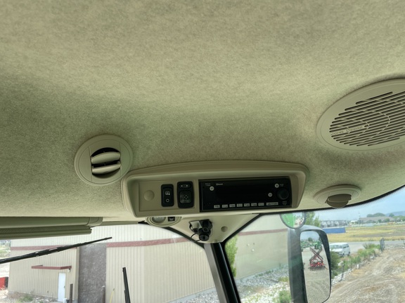 2023 John Deere S780 Combine