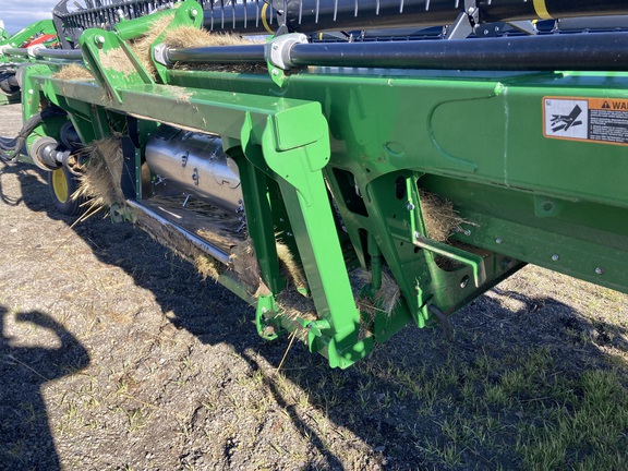 2023 John Deere 735D Header Combine