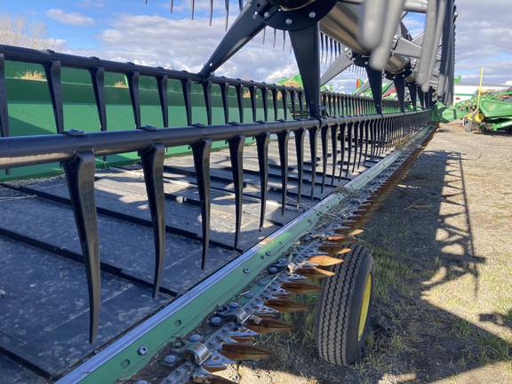 2023 John Deere 735D Header Combine