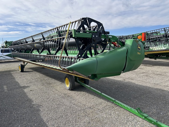 2023 John Deere 735D Header Combine