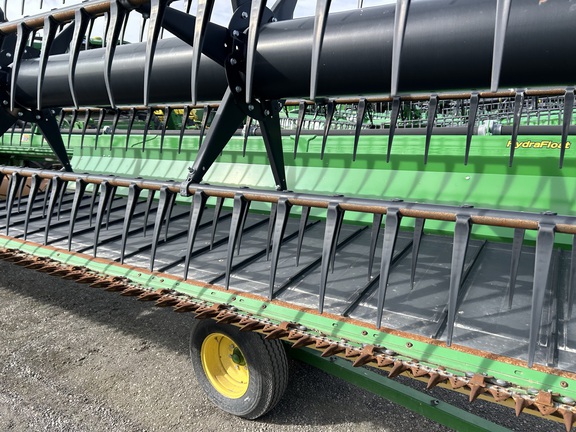 2023 John Deere 735D Header Combine