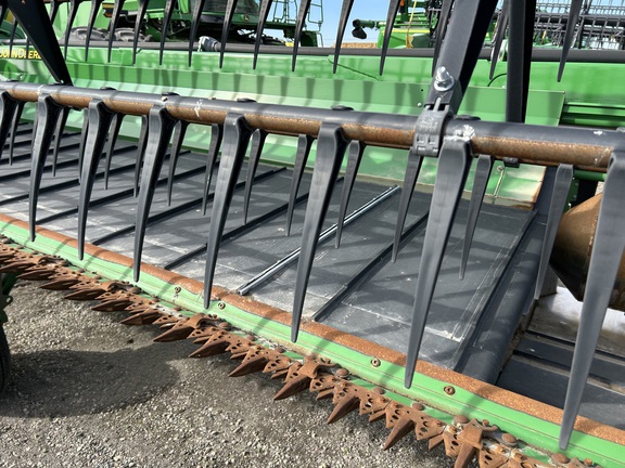 2023 John Deere 735D Header Combine