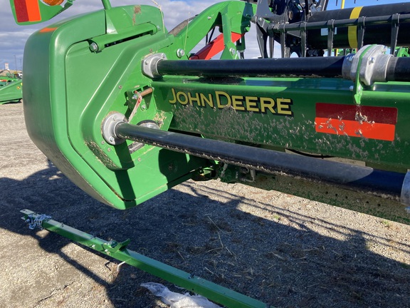 2023 John Deere 735D Header Combine