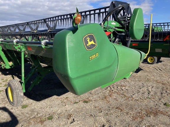 2023 John Deere 735D Header Combine